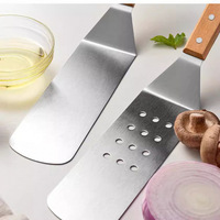 Spatule de cuisson antiadhésive en acier inoxydable résistante à la chaleur, ensemble de spatules ajourées avec long manche en bois, facile à nettoyer pour Teppanyaki