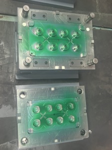 سيارات بجهاز تحكم عن بعد ، عجلات ألعاب بلاستيكية مقولبة مخصصة ، لعبة بلاستيكية ، قوالب سيارات - Product Image 4