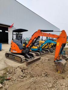Mini Retroexcavadora Usada Hitachi ZX35U con Cabina Abierta y Brazo Giratorio, Excavadora de Orugas Hitachi ZX35U de Segunda Mano a Precio de Fábrica - Product Image 3