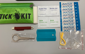 مزيل القراد للحيوانات الأليفة مع مكبر بلاستيكي ، ملاقط مكبرة - Product Image 4