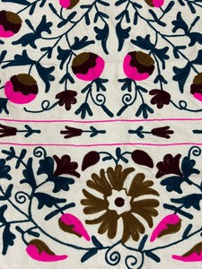 Couvre-lit en coton brodé Suzani, couverture décorative, tapis mural Ouzbek Suzani, décoration bohème pour la maison, assortiment en gros B2B - Product Image 1