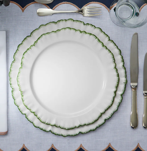 Assiettes à dessert crème bleues à bord festonné, motif pois de jardin, en céramique peinte à la main, pour salade et dessert - Product Image 4