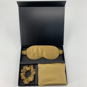 Parure de lit 4 pièces <span class=keywords><strong>en</strong></span> <span class=keywords><strong>satin</strong></span> de soie couleur unie de haute qualité, comprenant une <span class=keywords><strong>taie</strong></span> <span class=keywords><strong>d</strong></span>'<span class=keywords><strong>oreiller</strong></span> et un masque de sommeil doux et agréable pour la peau - Product Image 5