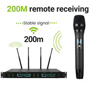 Professionelles UHF 4-Kanal Drahtloses Mikrofonsystem 200M Reichweite LED-Anzeige IR-Frequenzpaarung Metall-Handmikrofon Dynamisch