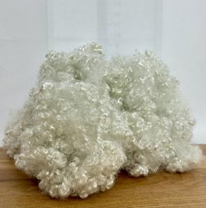 Fibre de polyester recyclé écologique, creuse, conjuguée, siliconée, 15D 51mm, pour rembourrage de vêtements, en provenance du Vietnam - Product Image 1