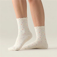 Chaussettes de sport pour femmes de haute qualité avec logo personnalisé, vente en gros, chaussettes athlétiques blanches, antidérapantes, chaussettes de yoga, chaussettes de pilates en coton