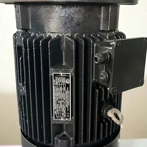 Motor Eléctrico Industrial de 15HP, Trifásico, de Alta Eficiencia, con Carcasa Metálica y Disipador de Calor, para Uso en Maquinaria - Product Image 1