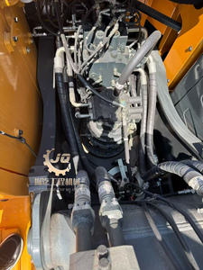 Excavatrice sur chenilles d'occasion Hyundai 220HD 220-9S 305-9 22 tonnes d'origine coréenne, moteur Cummins, boîte de vitesses, pompe, puissance de 228 kW, testée et inspectée - Product Image 6