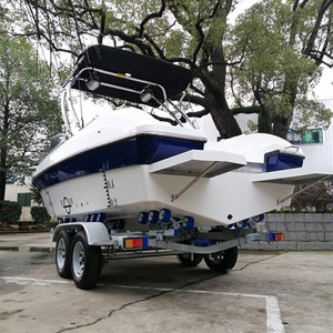Bote Deportivo de Fibra de Vidrio de 5.8m de Eslora para Uso Comercial, Reventa o Uso Familiar - Product Image 2