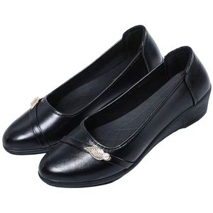 2026 New Fashion Women <b>Shoes</b> <b>Soft</b>-soled for Middle-aged Mothers Spring Summer Autumn Commuter Versatile Casual - Product Image 1