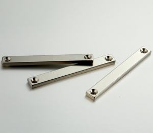 Imanes atornillables Bloque rectangular industrial Imán de neodimio con agujeros avellanados - Product Image 4