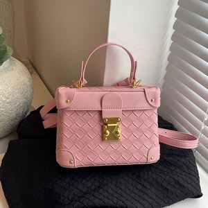 Women's Fashionable Handbag, with Classic Woven <b>Box</b>-style Design, Polyester Material Lining, and <b>Lock</b>-style Closure.2833 - Product Image 4