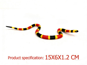 Modellini di Animali della Foresta Amazzonica in PVC: Coccodrillo, Bradipo, Tucano, Camaleonte, Scimmia Urlante, Formicione - Product Image 2