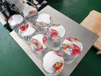 Machine automatique de cachetage de rouleau de film d'aluminium de tasse de bouteille de seau de pot de quatre têtes