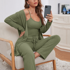 Conjunto de pijama de 3 piezas de algodón a la moda para mujer - Product Image 6