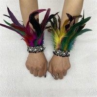 Bracelet de poignet en plumes et dentelle doux pour fête gothique, rave, festival, carnaval, Halloween, cosplay – Couleur et taille personnalisables