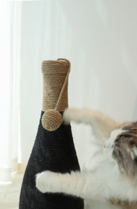 Customizable Logo Wear-Resistant Vertical Grinding Red Wine Bottle Beer Shape Design Pet <b>Scratching</b> Rope Sisal <b>Post</b> - Product Image 4