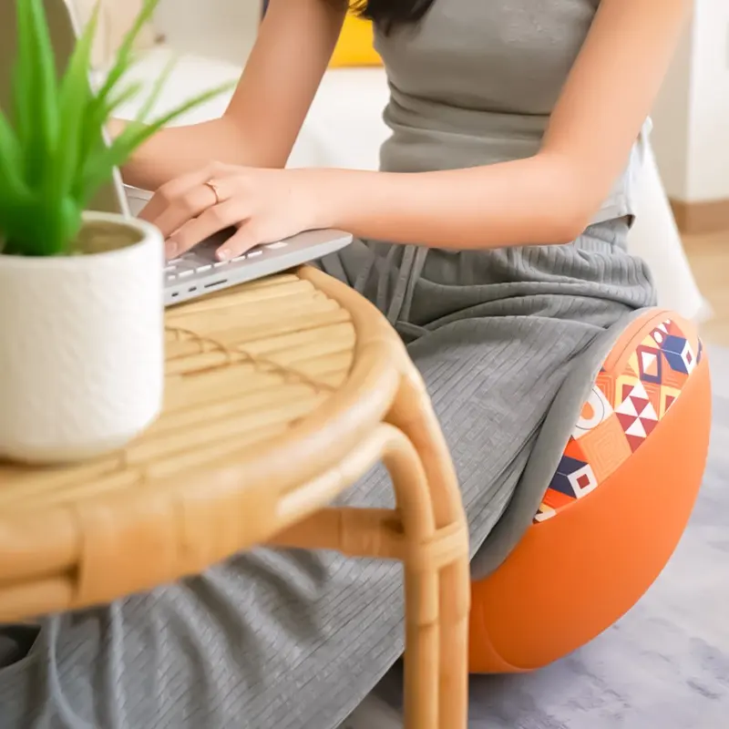 Neues Design Leder Drehstuhl Fuß Schwerelosigkeit Ganzkörper Luxus Eiförmiger Massage stuhl
