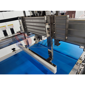 Trancheuse à biscuits industrielle à ultrasons avec bande transporteuse pour couper les tranches de biscuits - Product Image 6