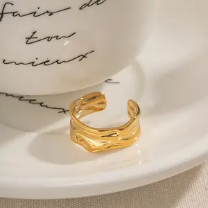 Personalized 18k Gold-Plated Stainless Steel Couple Ring Irregular Fashion Trend All-Matching Geometric Ring Luxury All-Matching