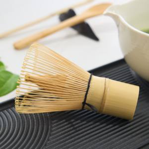 แปรงชาเซ็นทำมือจากไม้ไผ่แบบญี่ปุ่น คลาสสิก เป็นมิตรกับสิ่งแวดล้อม ออร์แกนิค พร้อมฐานวาง สำหรับชงชาเขียวมัทฉะ - Product Image 2