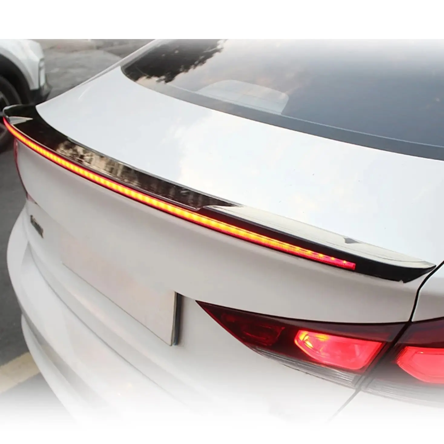 Car LED Spoiler Carbon Fiber Led Stream Light Spoiler 1.3m Rear Tail Wing Brake Warning Light Turn Signal Led Light Bars