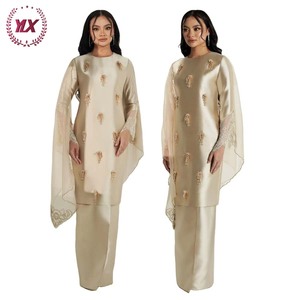 Nouvelle Arrivée 2026 – Ensemble Baju Kurung en Soie Shantung Premium pour Femme Musulmane, Broderie Perlée, Tissu Fluide Luxueux, Style Islamique Moderne - Product Image 1