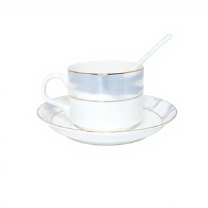 Juego de Taza y Platillo de Porcelana Fina con Borde Dorado Estilo Oxford, con Cuchara, Ecológico, Clásico Europeo, para Uso en Hoteles - Product Image 1