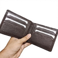 2023 Gaya Vintage Kulit Lembut Pria Pola Geometris Penutup Ritsleting Lapisan PVC Pendek Tahan Air Produsen Langsung dari India