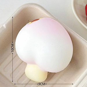 Zoey Squishy en plastique super doux à rebond lent, jouet de décompression en forme de fromage et de fruit, populaire sur les réseaux sociaux, vente en gros - Product Image 5
