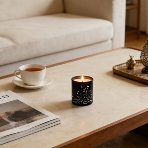 Bougie en cire de soja dans un bocal en verre - Combustion longue durée, senteurs agrumes, <span class=keywords><strong>cassis</strong></span>, jasmin, rose, ananas, bois de santal, musc, cèdre - Product Image 5