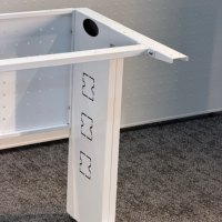 Cadre de table en acier robuste pour usage commercial avec panneau de confidentialité pour bureau, idéal pour les grands projets de bureaux d'entreprise