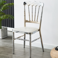 Chaise de banquet élégante et robuste en métal, empilable, imperméable, à dossier solide, idéale pour la restauration, les mariages et les hôtels – Prix abordable