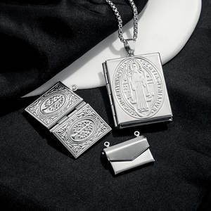 <span class=keywords><strong>Jésus</strong></span> Bible livre <span class=keywords><strong>Photo</strong></span> boîte en acier inoxydable prière cadeau Bible <span class=keywords><strong>Photo</strong></span> médaillon pendentif breloques pour bijoux à bricoler soi-même faisant collier - Product Image 3