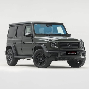 <span class=keywords><strong>Mercedes</strong></span>-Benz <span class=keywords><strong>Classe</strong></span> <span class=keywords><strong>G</strong></span> Système à <span class=keywords><strong>quatre</strong></span> roues motrices SUV 5 portes 5 places de taille moyenne et grande - Product Image 2