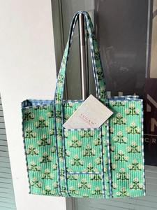Customized Quilted Cotton Vintage Floral Quilted Large Capacity Ruffle Tote <b>Bag</b> Handprinted <b>Boho</b> Shopping Tote <b>Bag</b> for Women - Product Image 3
