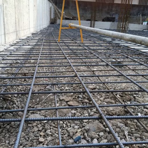 Soudure bon marché 200*200mm <span class=keywords><strong>pour</strong></span> béton, découpe personnalisable de <span class=keywords><strong>treillis</strong></span> métallique en acier et panneaux de <span class=keywords><strong>treillis</strong></span> en acier - Product Image 2