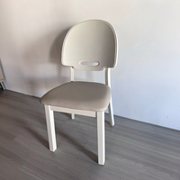 Chaise de salle à manger en bois massif avec cadre renforcé et épaissi, dossier en cuir, style luxe léger, simple et moderne, mobilier de maison blanc