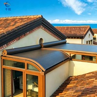Store banne motorisé en alliage d'aluminium avec isolation en polyuréthane, design moderne pour positionnement en fenêtre supérieure, ombrage extérieur durable
