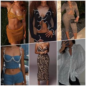 MELODY เสื้อผ้ามือสองแบบใหม่ คละแบบ ชุดผู้หญิง กางเกง เสื้อแจ็คเก็ต เสื้อยืด เดรส คละแบบ - Product Image 2