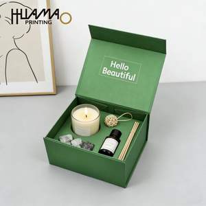 Boîtes rigides vertes personnalisées Huamao OEM pliables avec fermeture magnétique et logo en relief pour cadeaux de Noël et emballage de petits cadeaux - Product Image 4