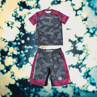 Ensemble 2 pièces de lutte personnalisé pour hommes adultes : T-shirts tricotés et shorts tissés, imprimé numérique, 100 % polyester 150 g/m², séchage rapide, coupe ample
