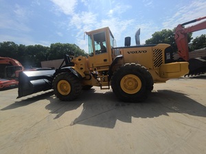Chargeuse sur pneus Volvo L150E 6 tonnes, chargeuse frontale, faible nombre d'heures d'utilisation, chargeuse sur pneus d'occasion, chargeuse sur pneus Volvo L150E à vendre - Product Image 3