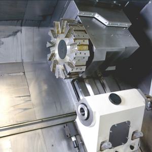 Torno CNC de Bancada Inclinada DL32, Máquina CNC de Torno de Bancada Inclinada de Tamaño Mediano de China para Metal con Herramientas Motorizadas - Product Image 2