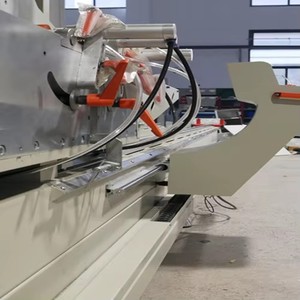 Sierra de Corte de Doble Cabezal CNC, Máquina para Fabricar Marcos de Ventanas de Aluminio, Equipo de Corte de Ventanas y Puertas de PVC, Grado Industrial - Product Image 5