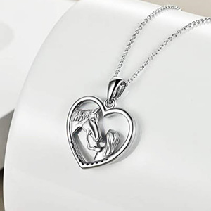Collana con Ciondolo a Cuore Bicolore a Forma di Cavallo per Donna, con Zirconi Scintillanti e Montatura a Griffe in Rame, Catena per Clavicola, Gioielli alla Moda - Product Image 3