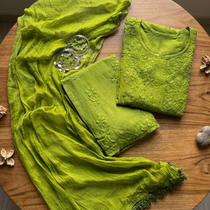 Ensemble Kurti, pantalon et dupatta en georgette pour femme RN, broderie fine, imprimé foil, tenue traditionnelle indienne élégante, décontractée, pour les fêtes - Product Image 2