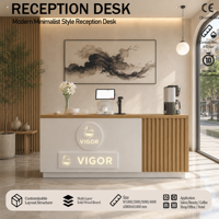 Comptoir de réception moderne en bois naturel avec plateau, corps blanc à lattes verticales, logo circulaire rétroéclairé pour magasin de détail, OEM ODM personnalisé