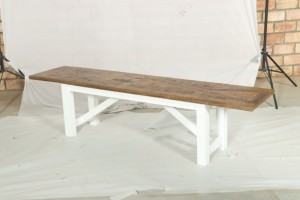 โต๊ะม้านั่งไม้สีขาวมูโรพร้อมท็อปแบบเรียบง่ายและฐานขาไขว้ที่แข็งแรง - Product Image 4