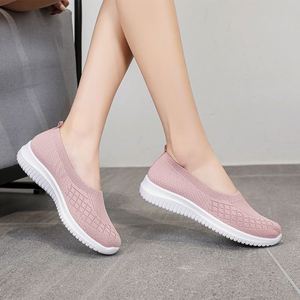 Chaussures plates confortables et décontractées pour femmes, style ballerines à bout rond, en maille respirante tricotée, vente en gros - Product Image 6